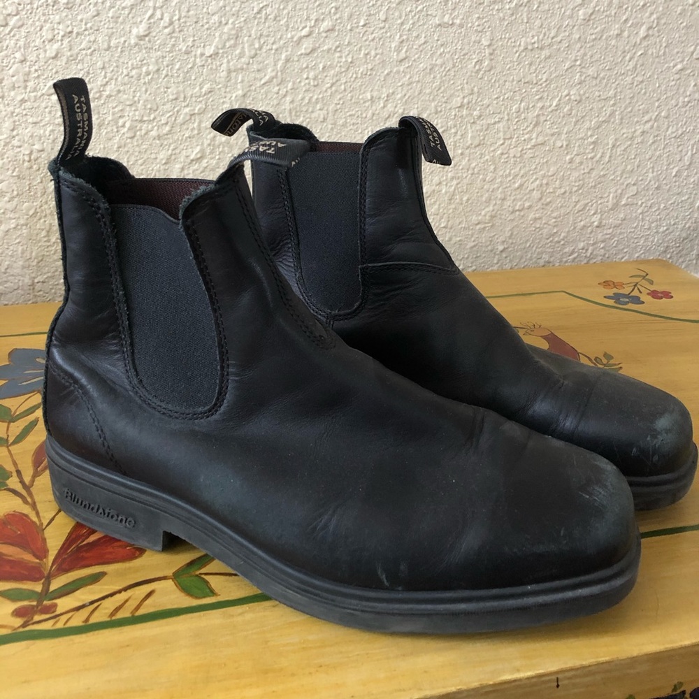 black leather blundstones